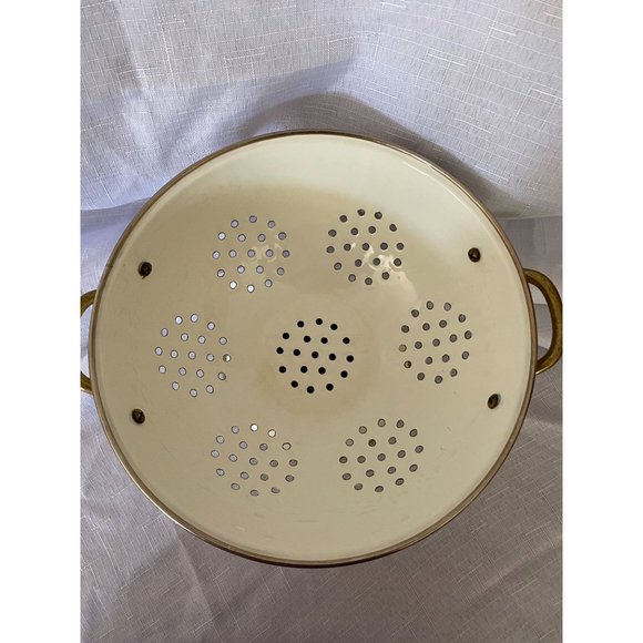 Cornucopia Enamel and Brass Collonder - Picture 5 of 8